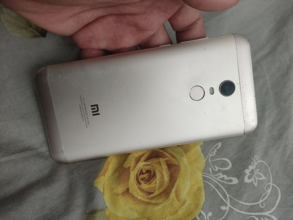 Redmi 5 plus 3/32gb