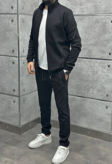 Trening barbati Boss,calitate extra. Am toate marimile