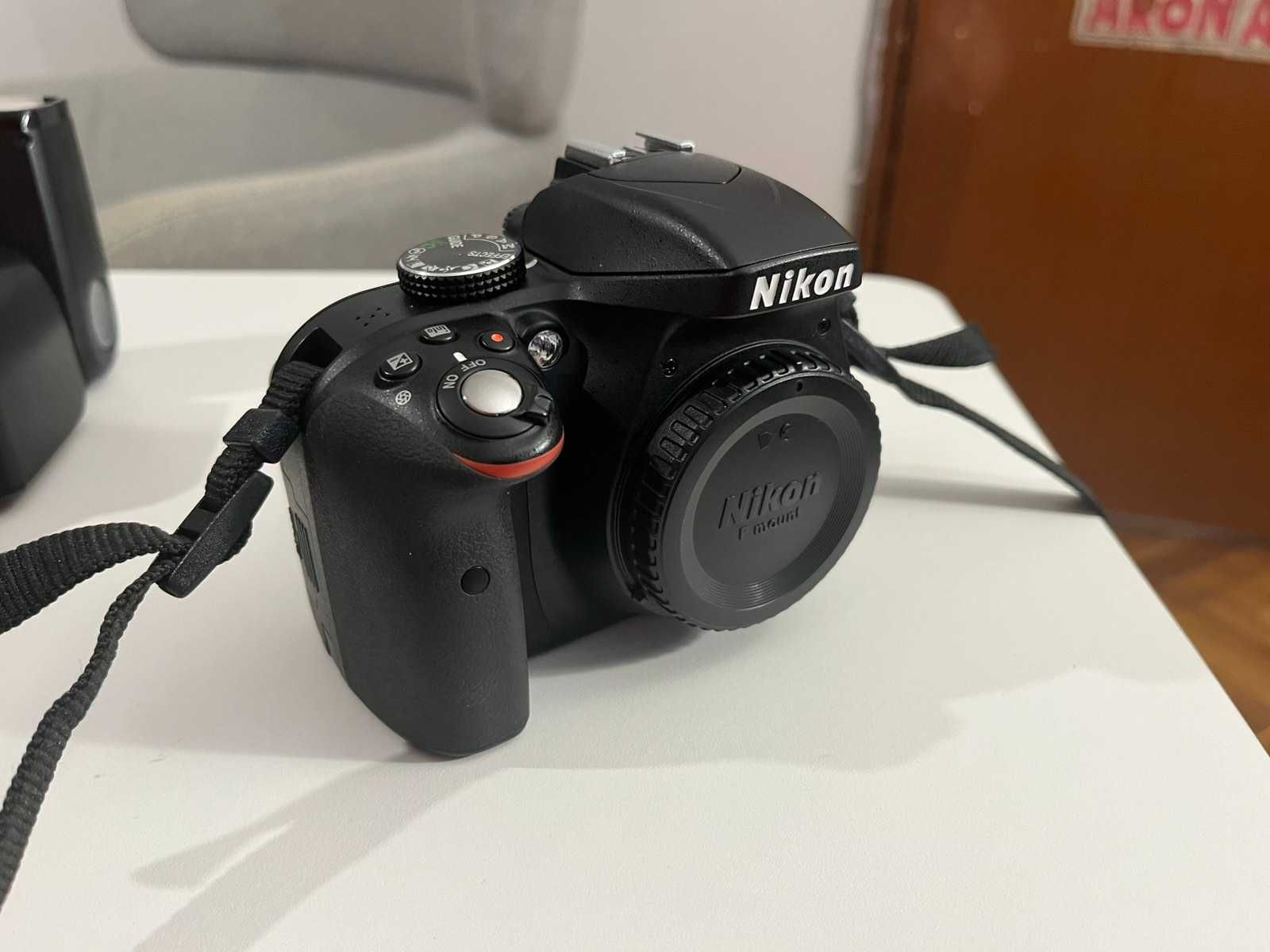 Nikon D3300 + Nikkor 18-55mm f/3.5-5.6G ED II + Metz 44 AF-1 +чанта