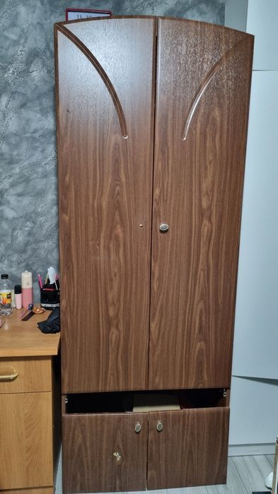 Продам Шкаф бу очень хорошо сост