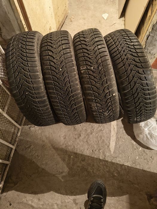 Kumho зимни гуми 175/65/15