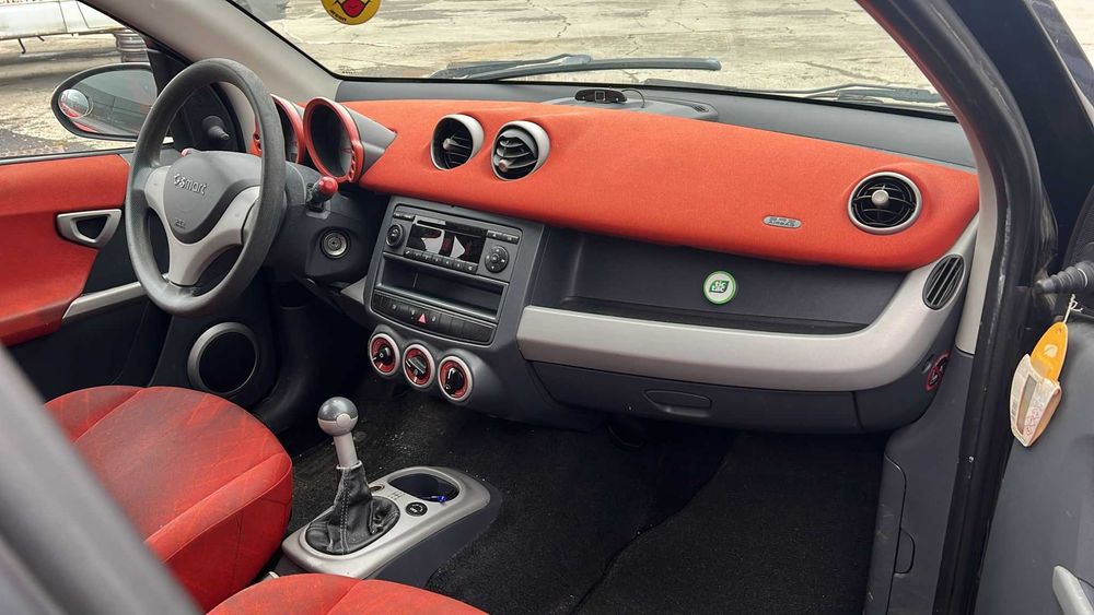 Dezmembrez la pret avantajos autoturism Smart