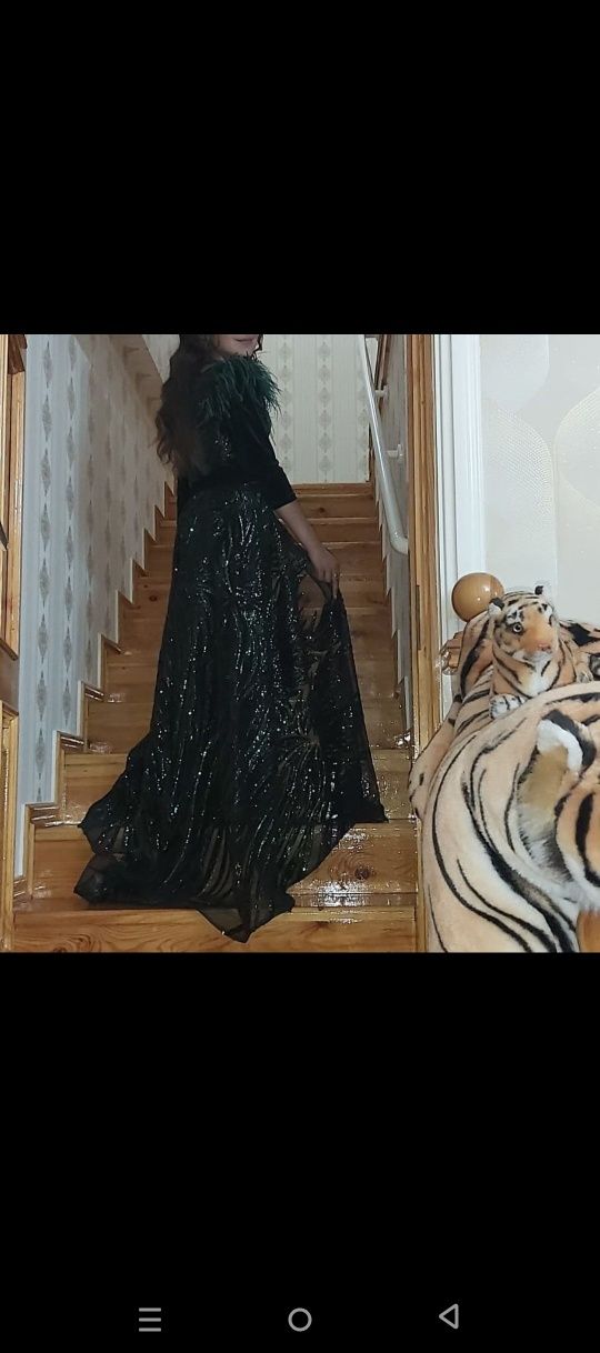 Vecherniy kuylak yangi xolatda 1 Marta kiyilgan