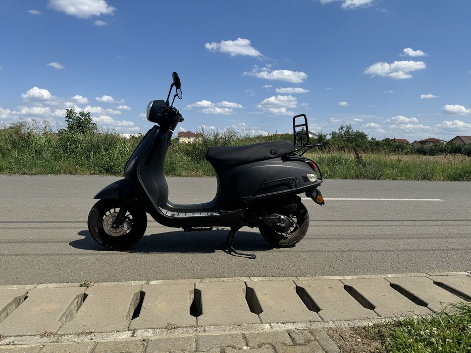 Vand scuter 49 cc Agm