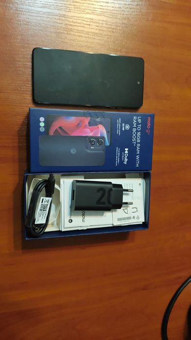 Продам смартфон новый в отличном состоянии обращайтесь в любон время