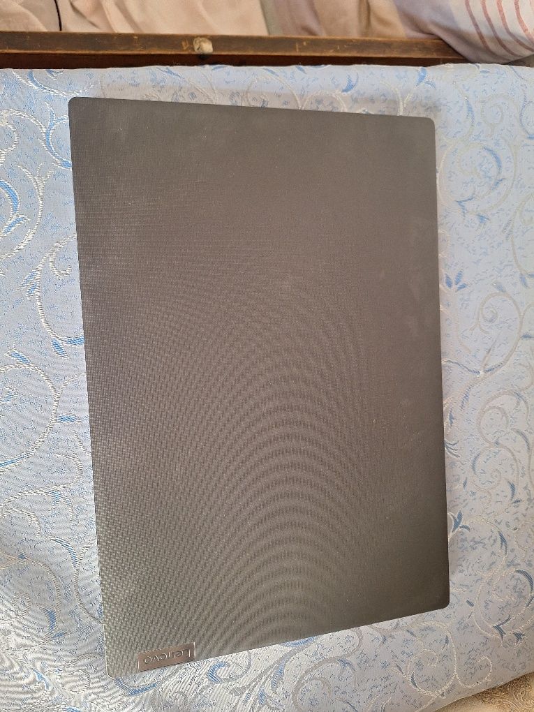 Lenovo IdeaPad 3