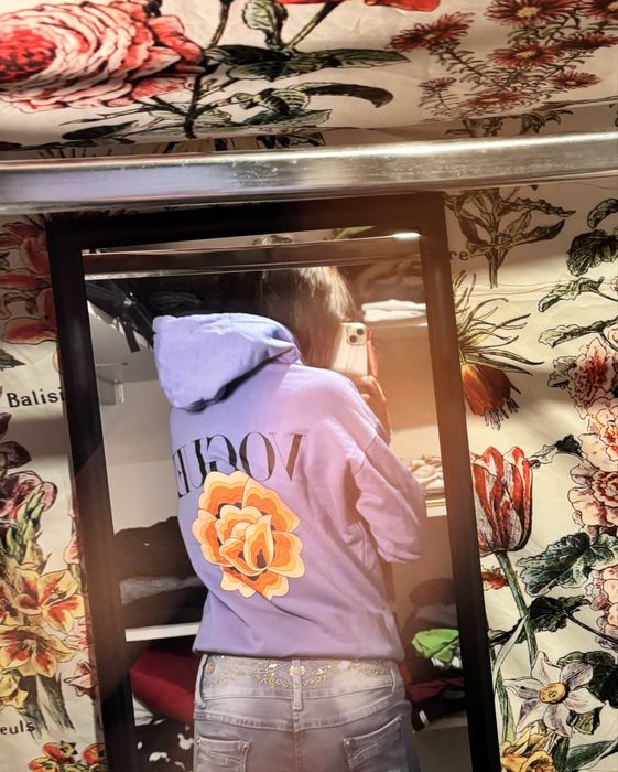 hanorac mov Vogue cu model floral