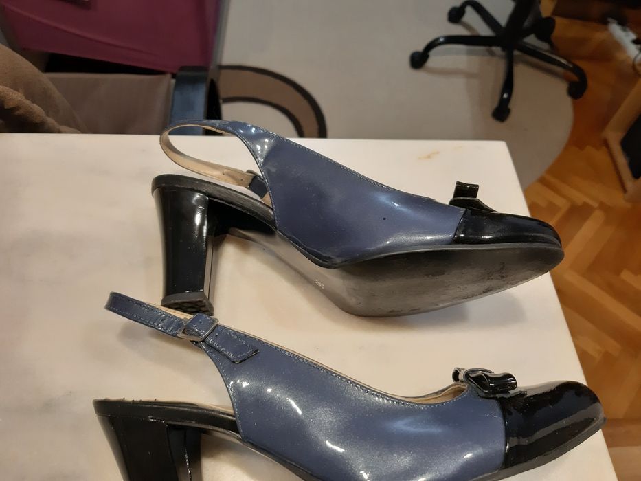 Vând pantofi damă