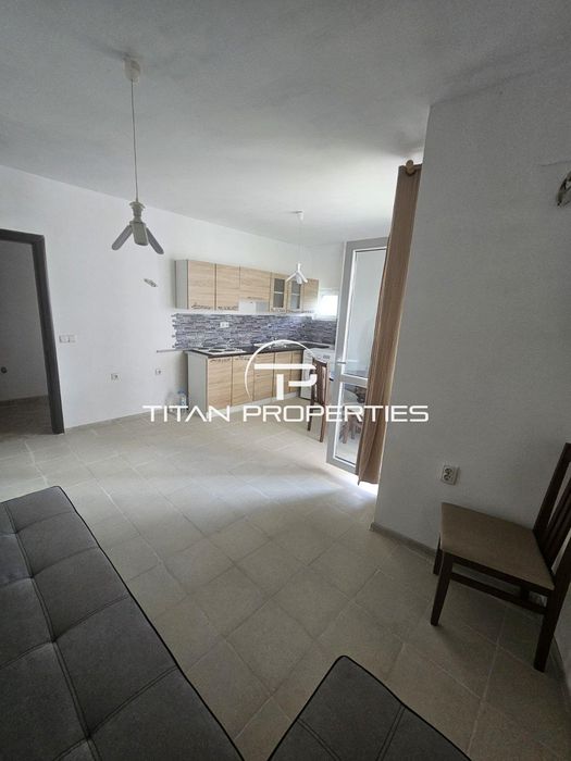 Дава се под наем Двустаен апартамент в Бургас, Славейков - 45 кв.м за 255 € - Снимка #2