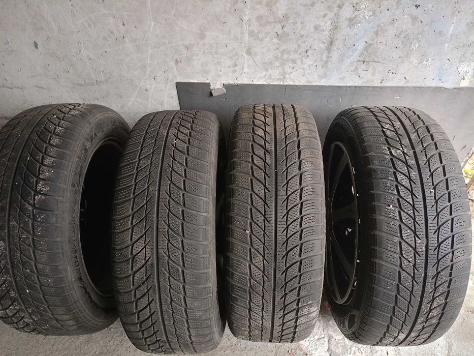 Джанти с гуми 205/55/16 Голф