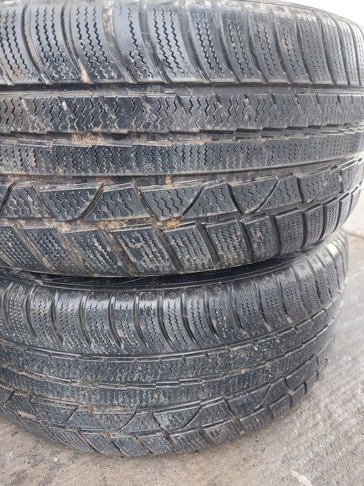 Set 2 Anvelope Iarna 245 45 R18 DOT 2622 producător Leao