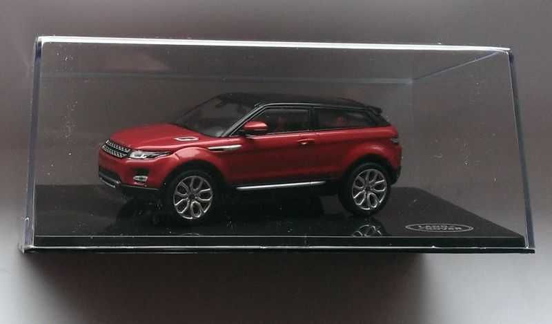 Macheta Land Rover Evoque 2011 Rosu - IXO 1/43