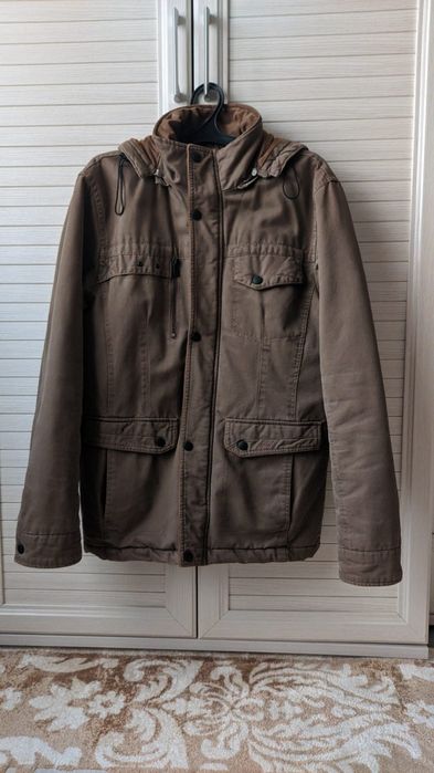 Продаётся куртка демисезонная в отличном состоянии 46-50р.(большемерит