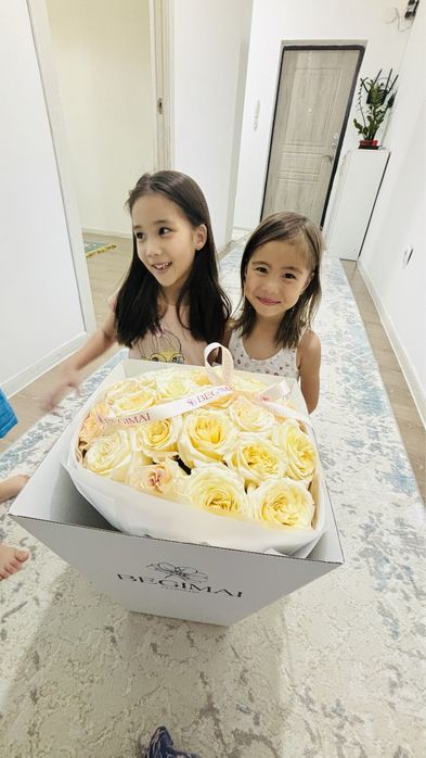 Цветый 8 мың  свежий 24 мыңның гүлі. Кімге керек