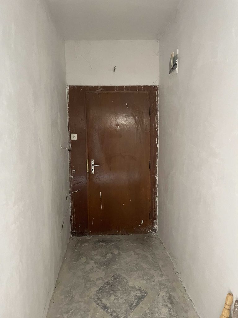 Продава се Четиристаен апартамент в с. Крепча, Област Търговище - 104 кв.м за 1010 €/кв.м - Снимка #16