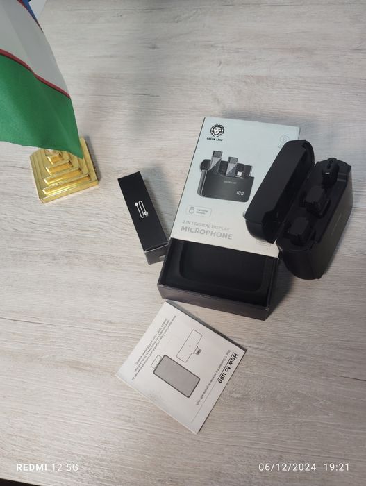 Mikrafon (петличка) green lion ideal