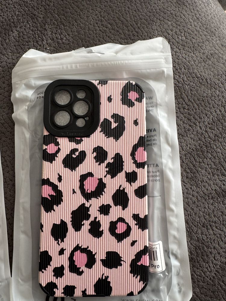 Кейсове/калъфи за IPhone 12 Pro