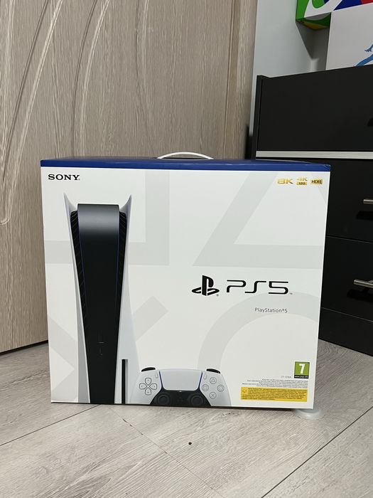 Playstation 5 КОМПЛЕКТ! МНОГО игри!