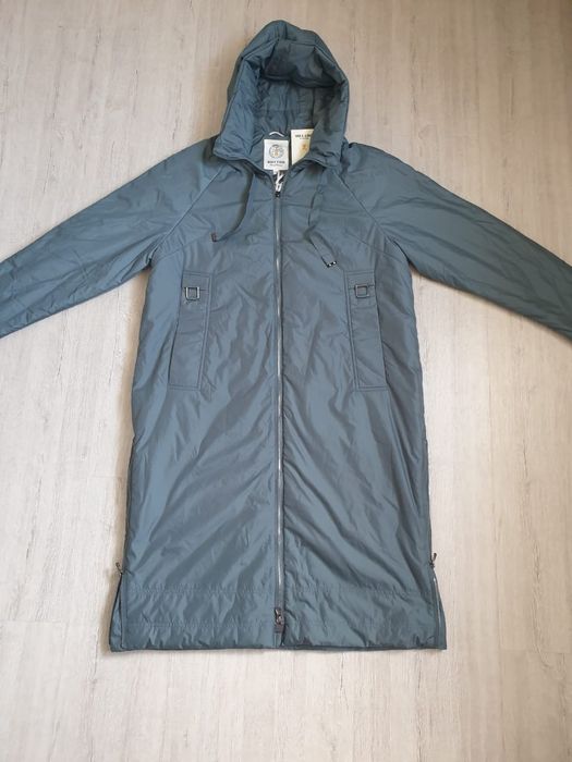 Женская куртка на осень и весну