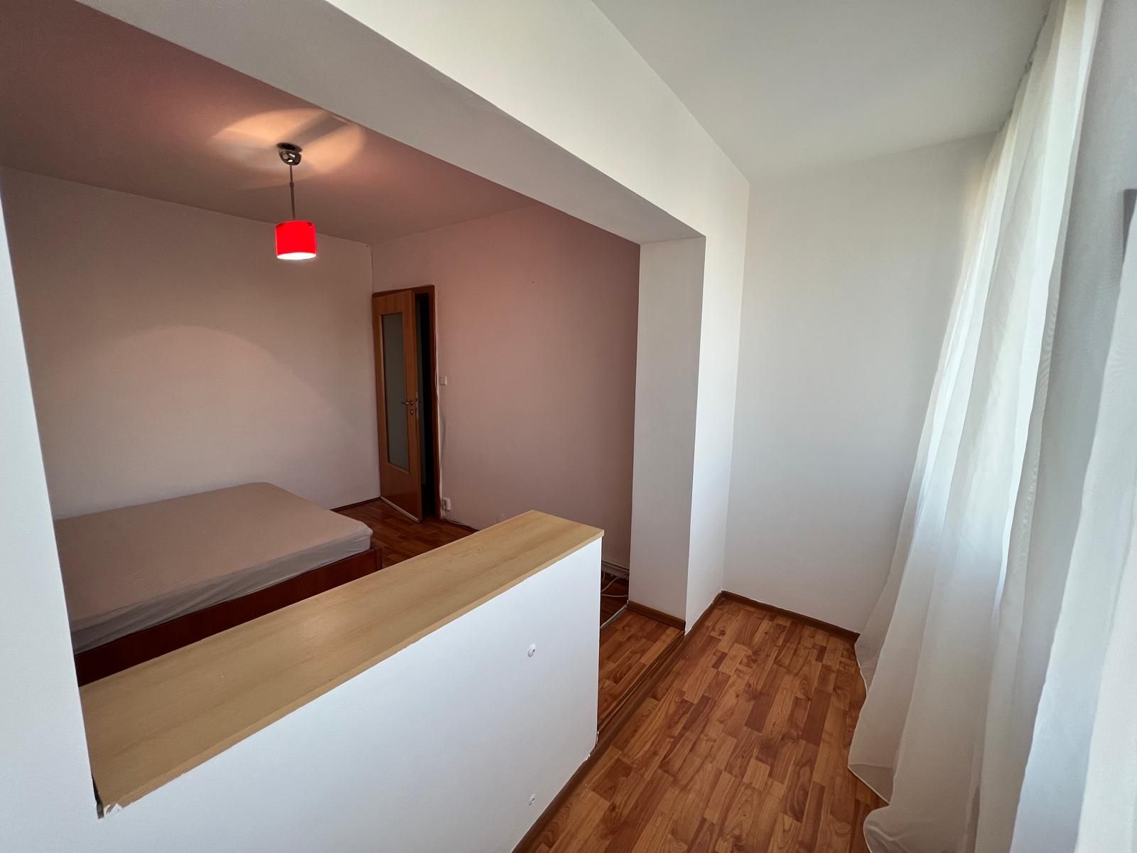 Apartament 3 camere decomandat,Sarari,Spaniei