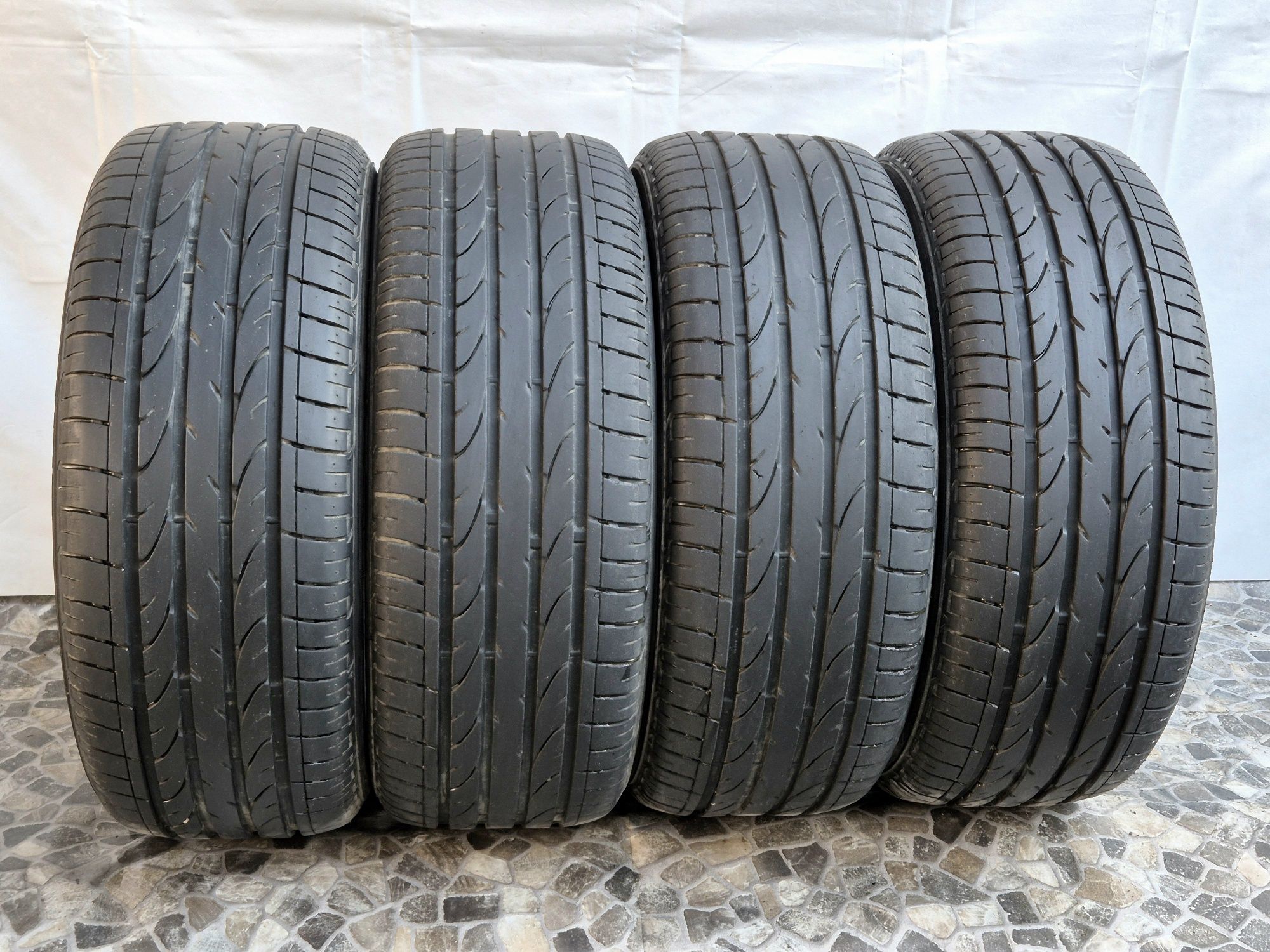4бр 235 50 18 Bridgestone Летни 22г