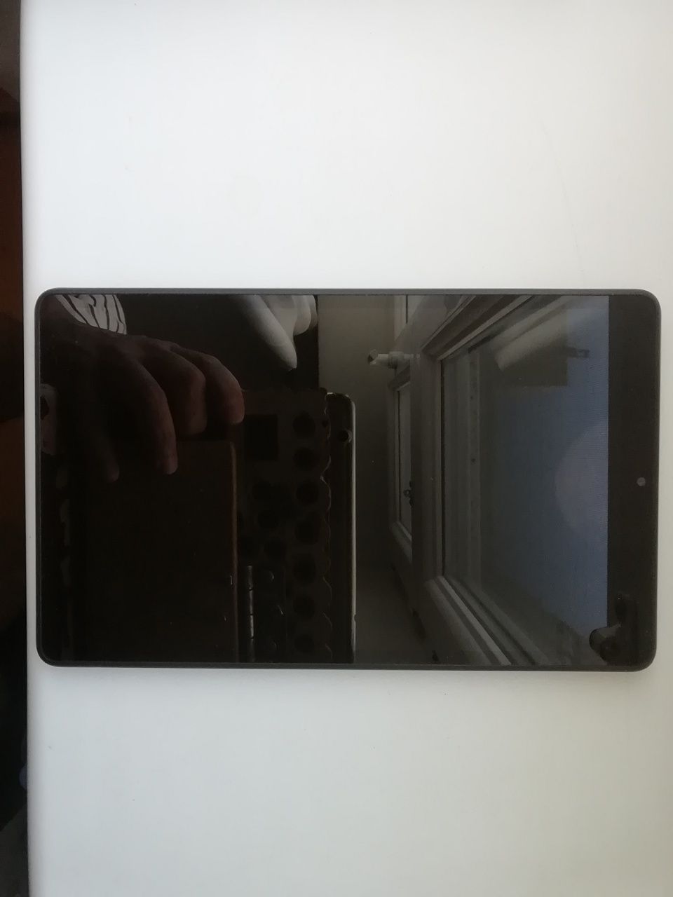 Продаётся  планшет Lenovo Tab M8