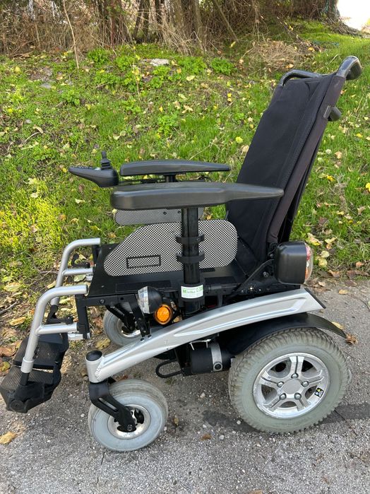 Акумулаторна инвалидна количка Pride R40