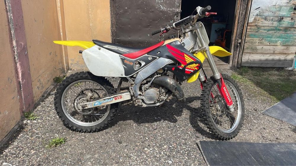 Продам мотоцикл хонда cr125r