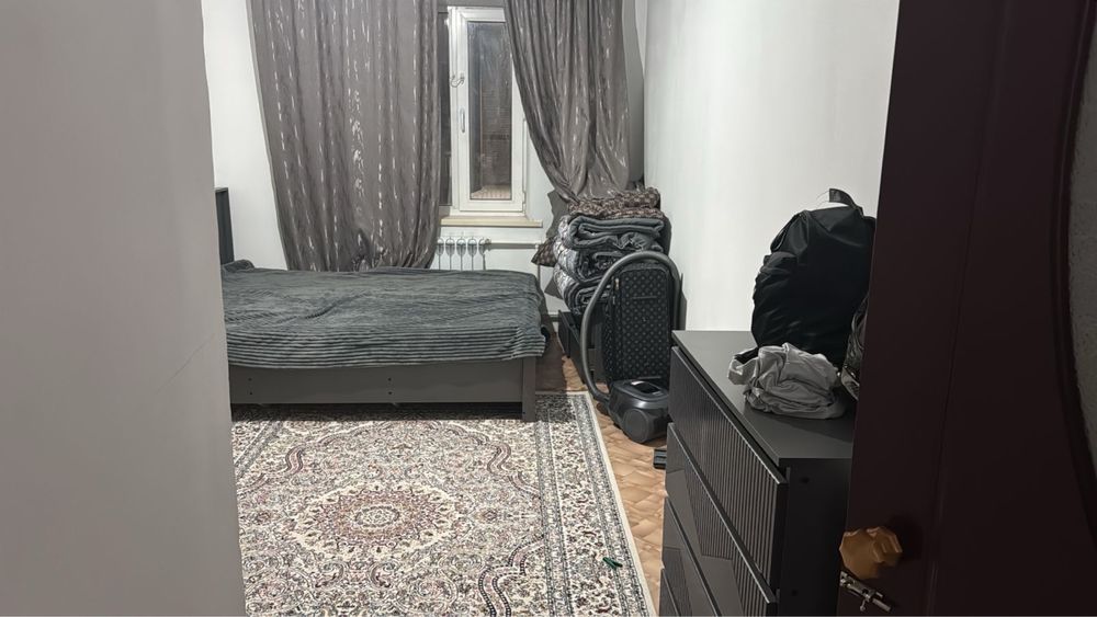 Продается спальный гарнитур