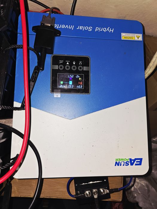 Invertor solar hibrid EAsun 24V
