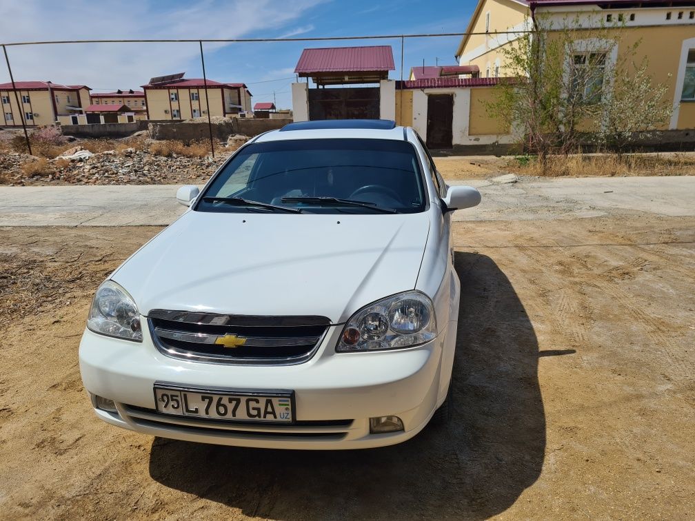 Chevrolet Ласетти 1.8