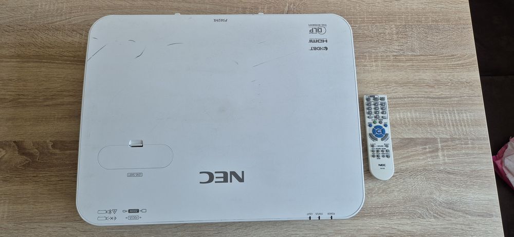 Videoproiector  NEC P502HL