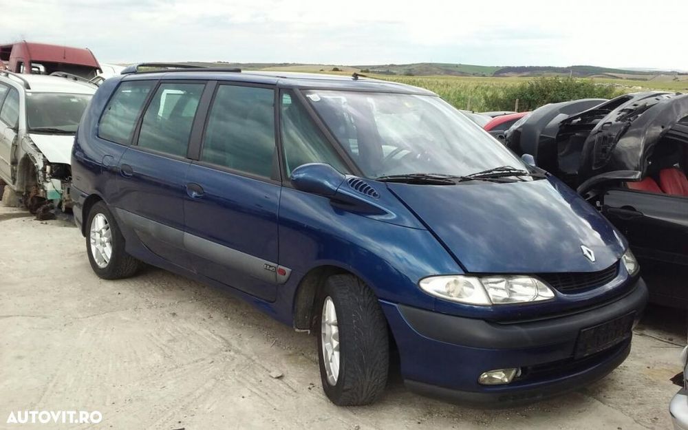 Dezmembrez Renault Espace 2002