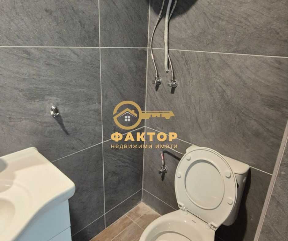 Офис под наем-широк център