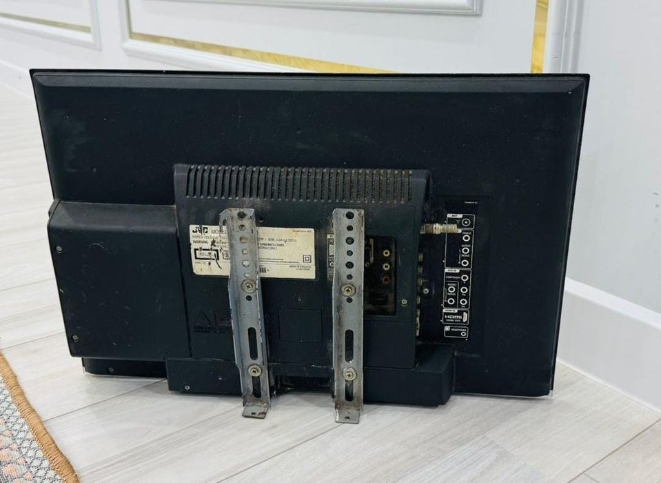 Телевизор в хорошем состоянии. Смарт тв нету. 53 диагональ 
Торга нет