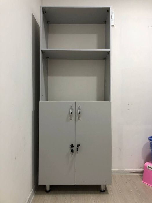 Srochna salon jihozlari arzon narxda sotiladi