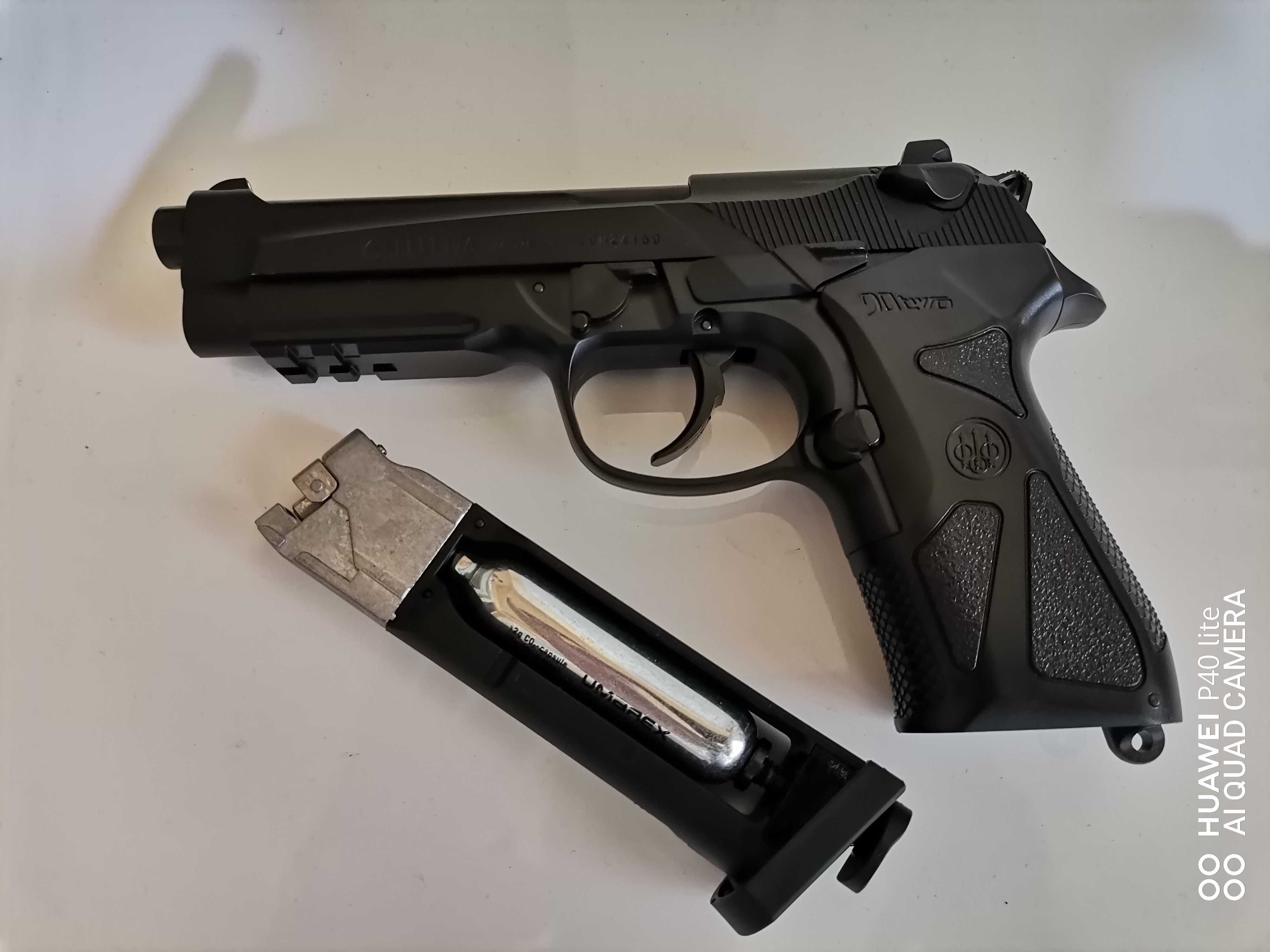 Umarex Beretta 90TWO metal slide CO2