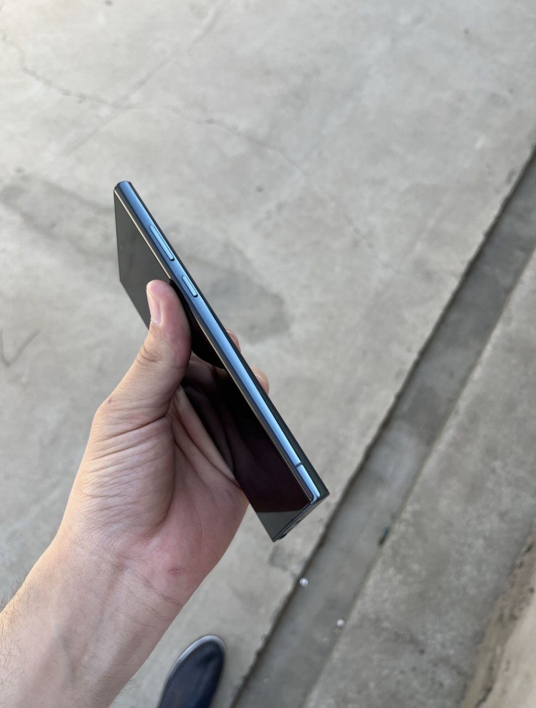 SAMSUNG S22 ULTRA ideal 256 gb 
KOREYA region bez karopka 
usta ko`rma