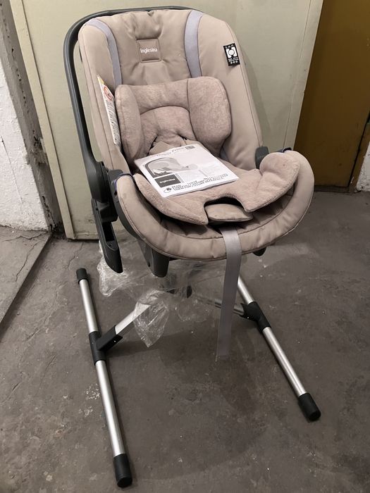 Автокресло Inglesina Huggy MULTIFIX 0-13кг