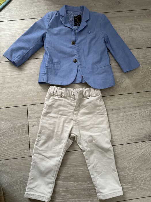 Set elegant copii in stare foarte buna