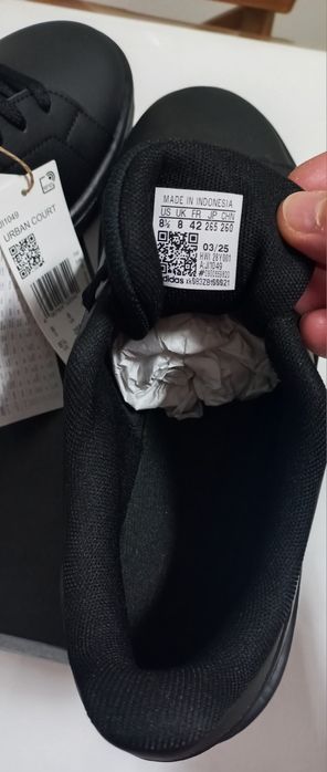 Vând adidași Adidas Noi la Cutie