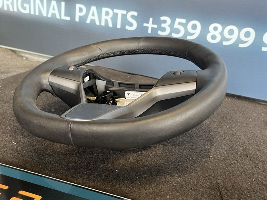 Оригинален Кожен волан Tesla 3 2021 черно кормило Тесла 2543286apq
