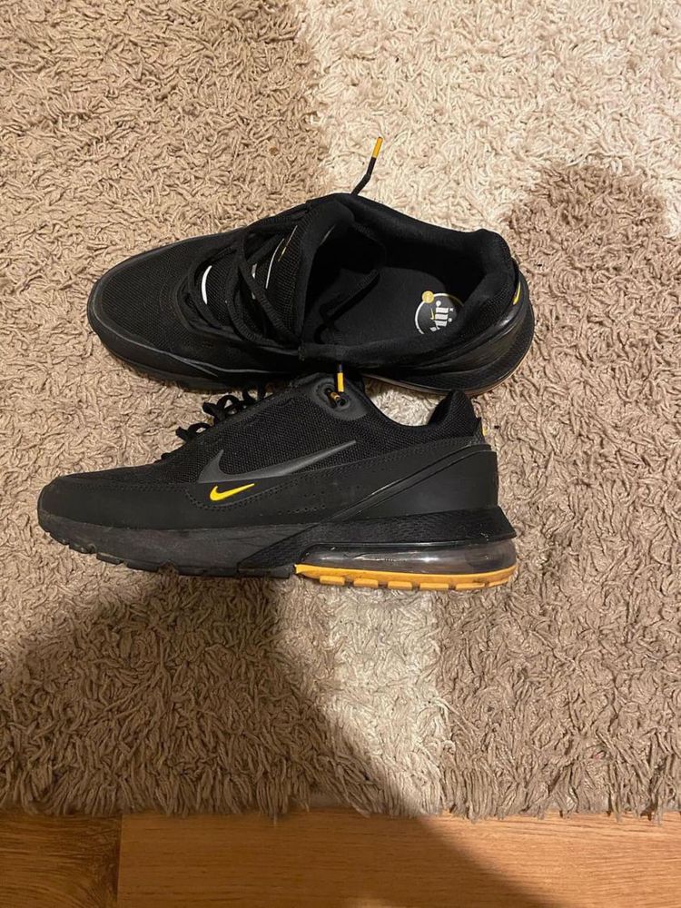Маратоники NIKE