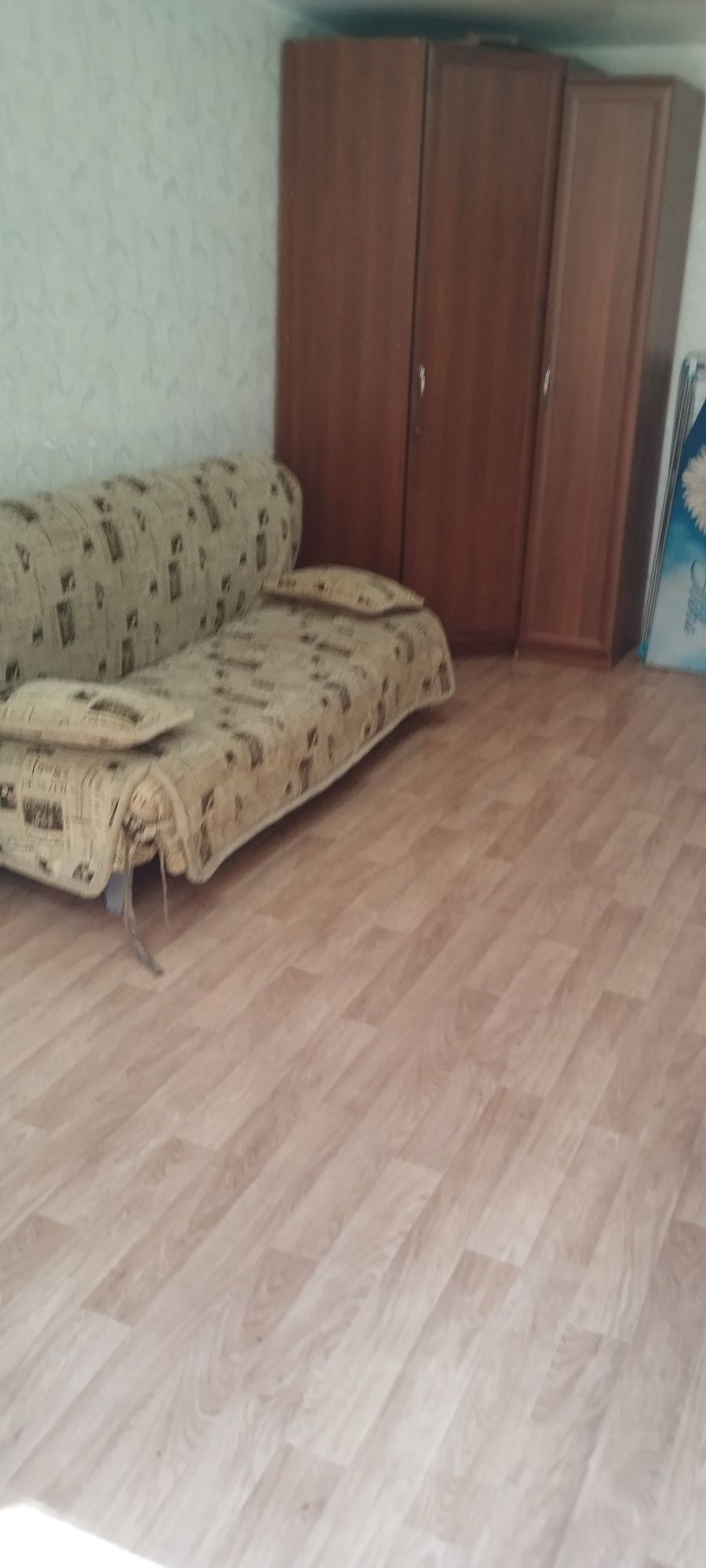 Продам 1 комнатную квартиру 1 мкр. 19 дом за 8 мл. тенге