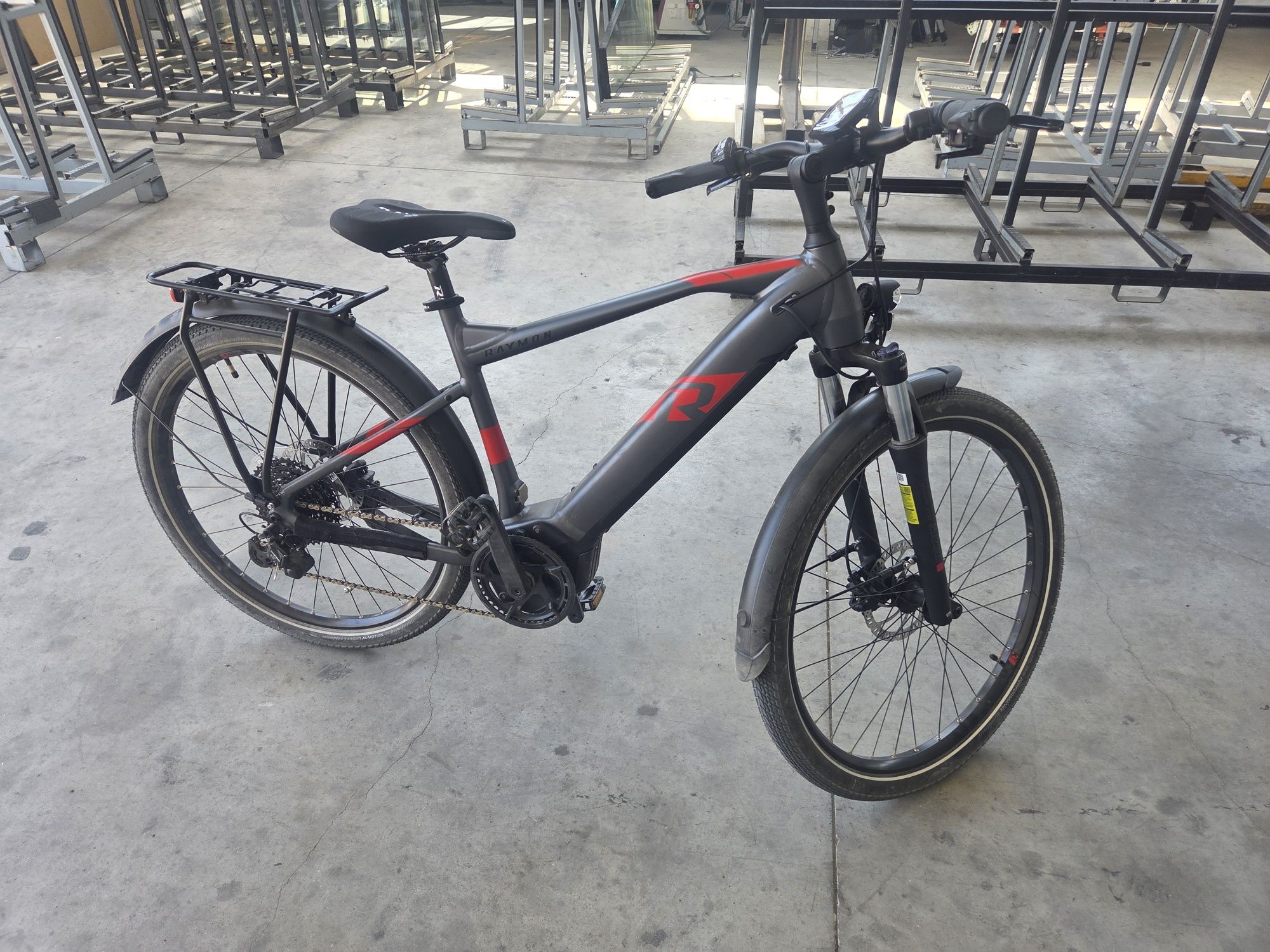 Електршчески велосипед Raymon TourRay E6.0