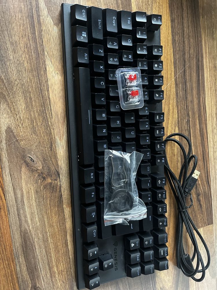 Компактна Механична Клавиатура GENESIS THOR 303 TKL