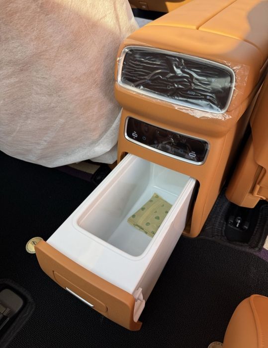 **Dongfeng 008 gibrid ultra