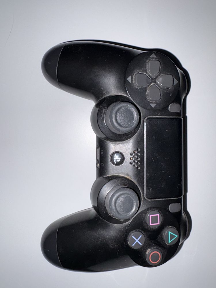 Джостик dualshock 4