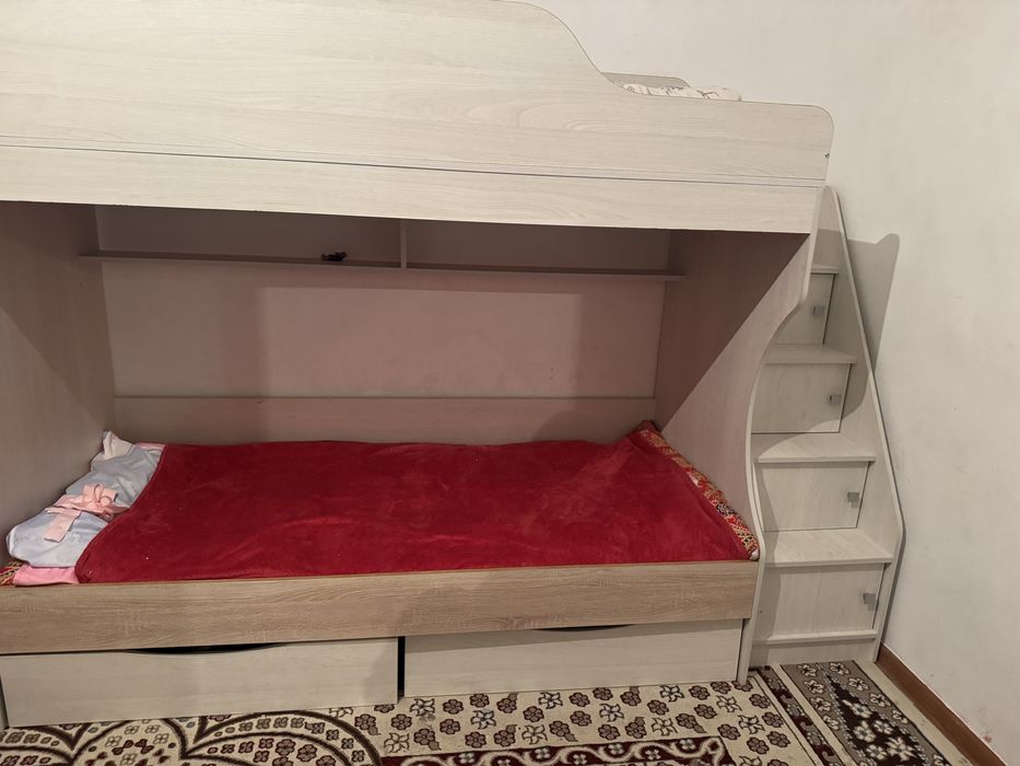 Детский крават 2 этажный