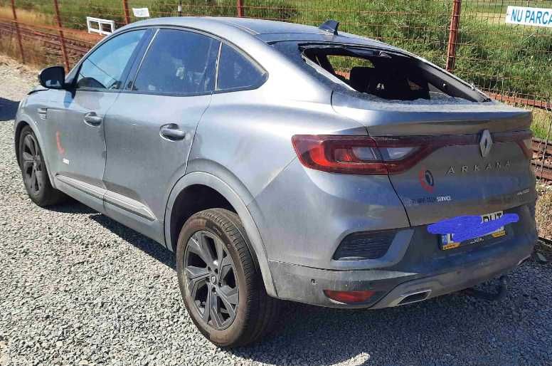 renault arkana 2023 1.3hibrid avariat
